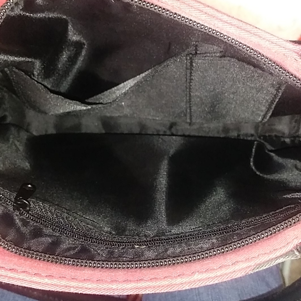 Purse - Picture 2 of 2